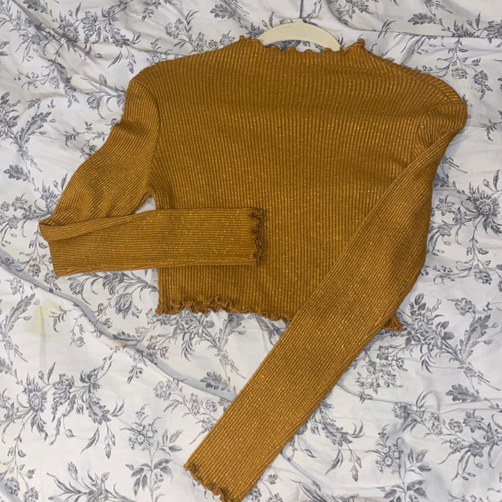 Mustard long sleeve crop top